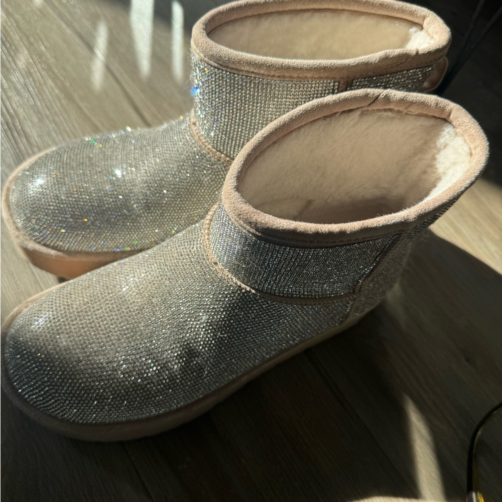 Sparkling Rhinestone Boots - Picture 3 of 4